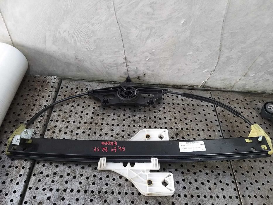 Macara geam electric dreapta spate audi a4 b9 8w break 8w0839462