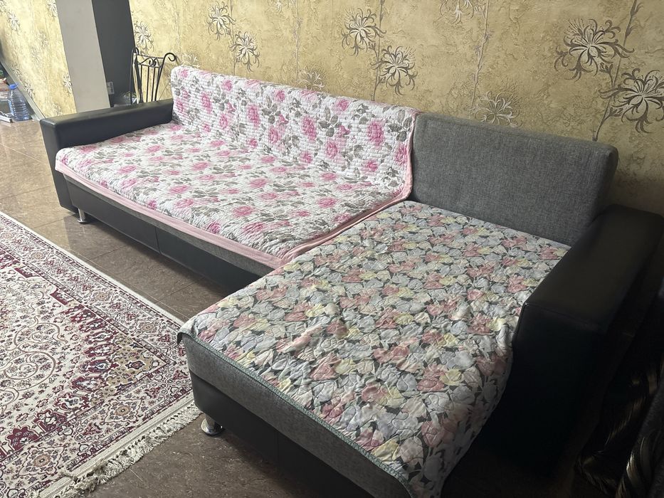 Диван в гостинную