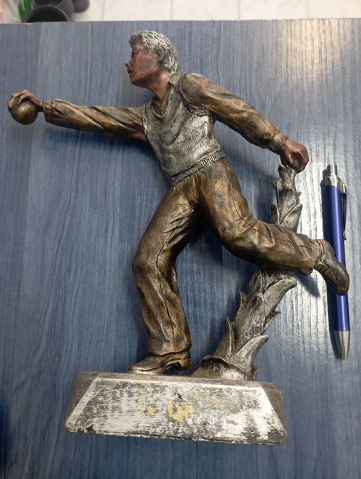 Статуя на спортист.