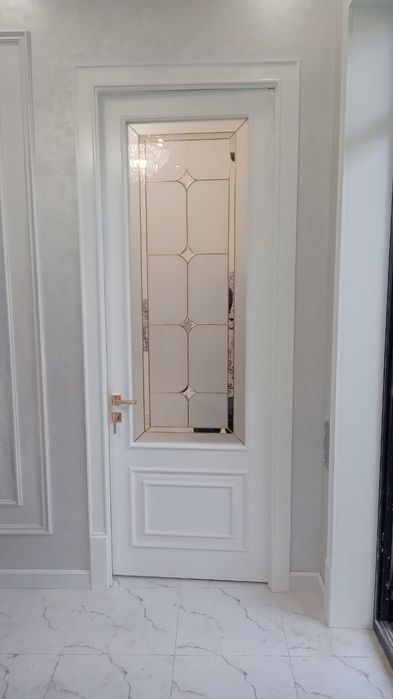 Межкомнатные МДФ двери. Неоклассика. Двери с стеклом