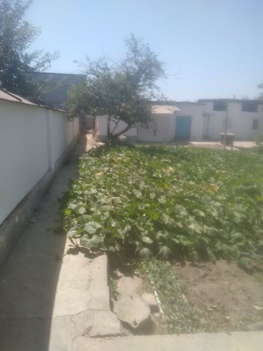 Uy sotiladi. Srochna 13 sotix .. Sergeli tumanibu narx 1sotigi