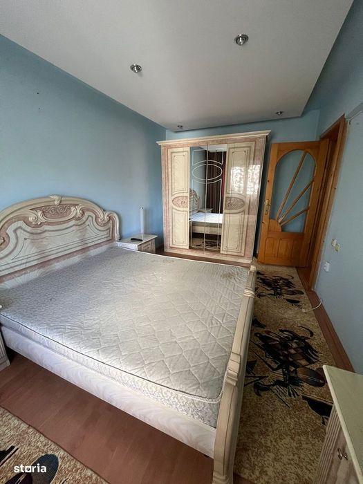 De Vanzare Apartament cu 3 camere zona Obor