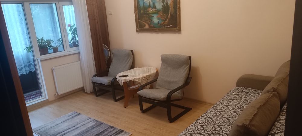 Garsoniera de închiriat.