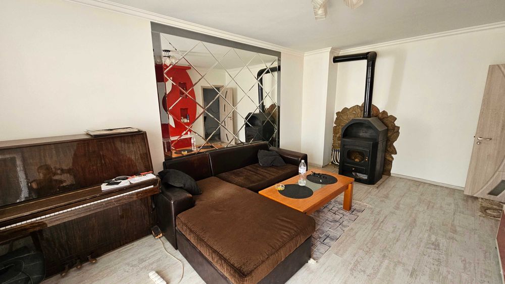 2068 - Продава се двустаен апартамент в квартал "Абритус"!