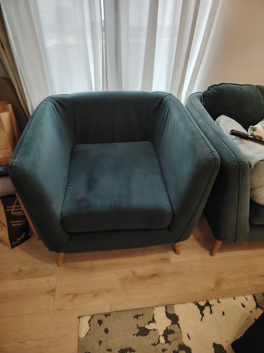 3 piese canapea 3 pers extensibila , canapea 2 pers si fotoliu 1 pers