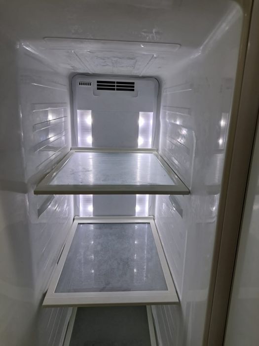 Холодильник в отличнлм состоянии
