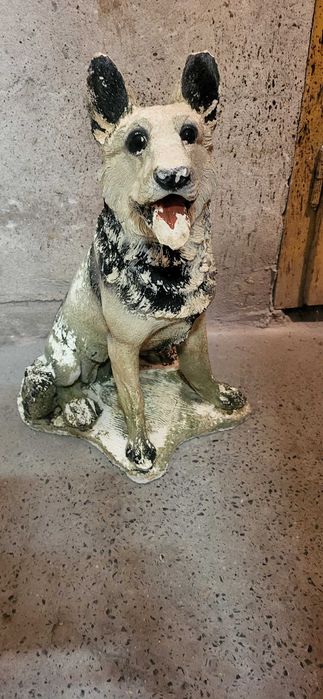 Куче сувенир за градината или двора