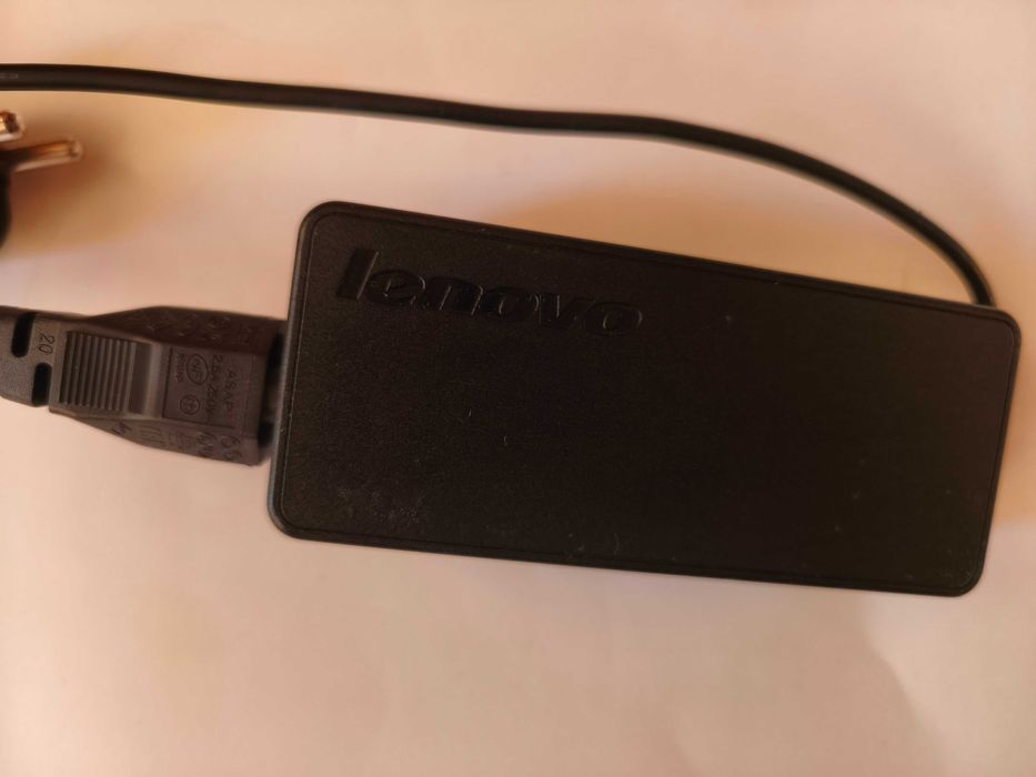 Оригинално зарядно за лаптоп lenovo 65w вата