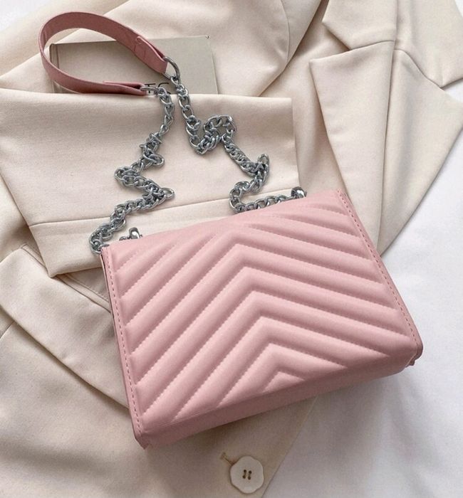 Елегантна дамска чанта