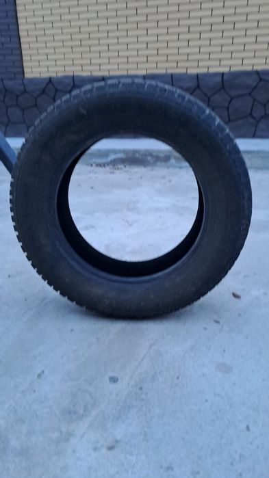 Шипованные покрышки в хорошем состоянии размер 215/60/16 марка Nankang