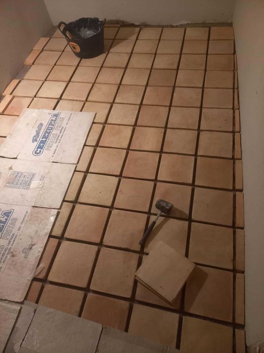 Професионално лепене на плочки