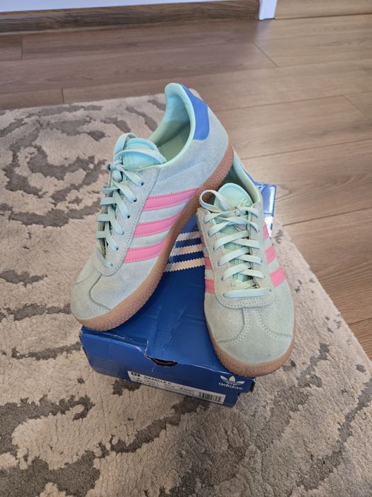 Маратонки Adidas Gazelle 35