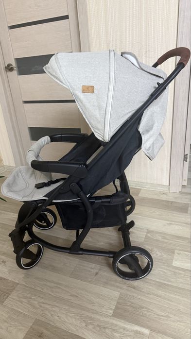 Продам детскую коляску