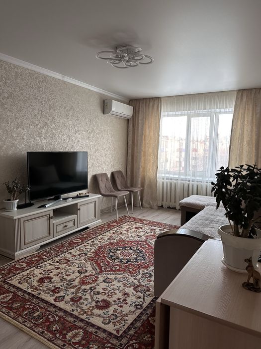 Продам трехкомнатную квартиру