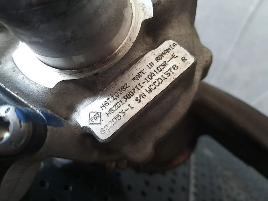 Turbina 0.9 b smart forfour w453 pentru piese 8220531 ngt1038z h8201380711104103r