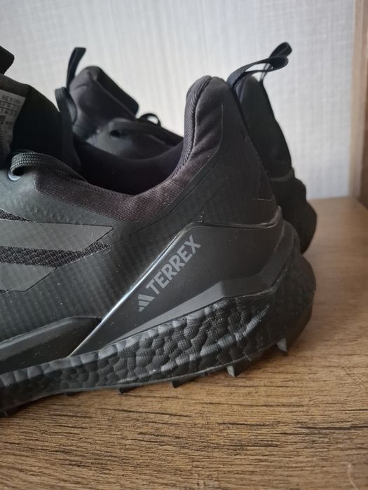 Adidas Terrex gore tex маратонки 46 номер.
