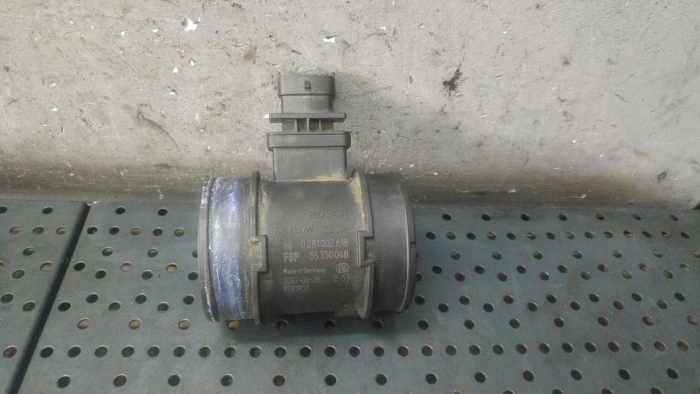 Debitmetru aer 2.0 d chevrolet captiva c100 c140 0281002618 55350048