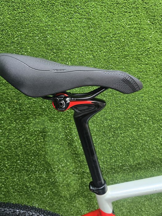 Гравел Specialized Diverge