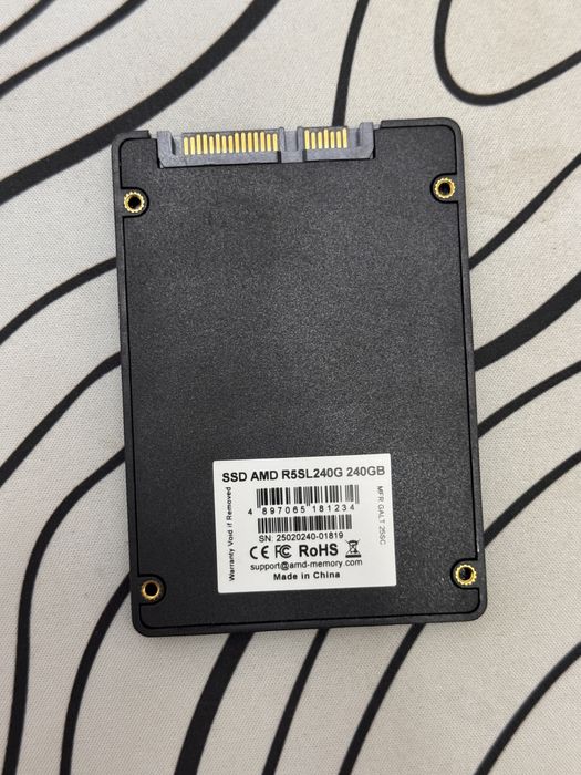 SSD быстрый на 240GB