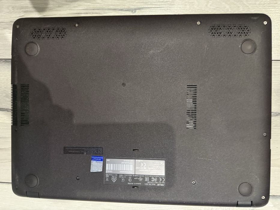 Asus X507U-i3 6006u/8гб/128гб м.2+500гб