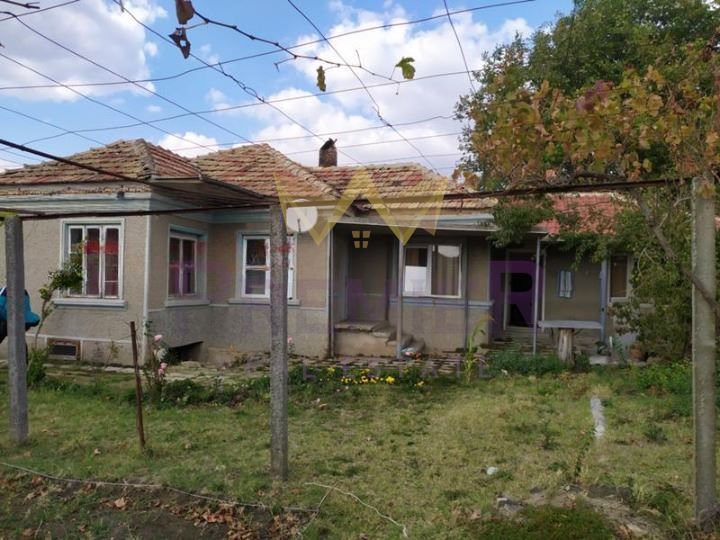 Къща в с.Момчилово, обл.Варна
