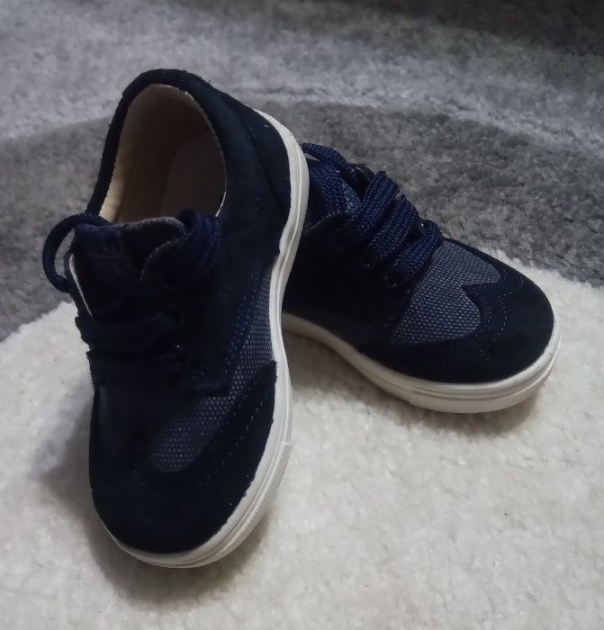 Велурени обувки на италианската марка "ASSO", номер 21, стелка 13,5 см