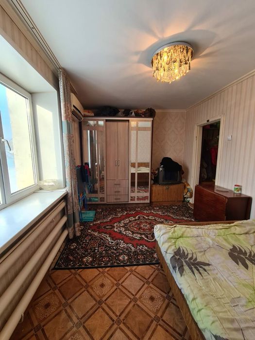 Срочно продам 2 комн.ОКТ 2 рабочий