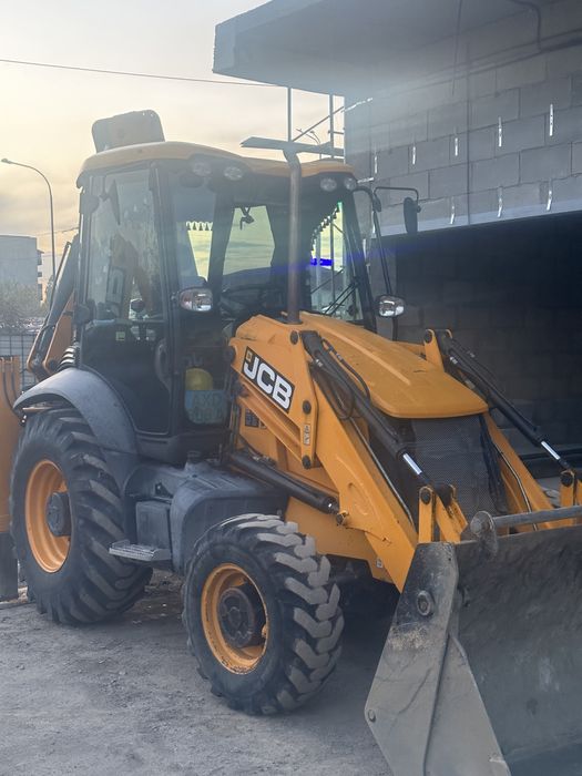 Аренда и услуги колесный экскаватор, экскаватор погрузчик3в1,