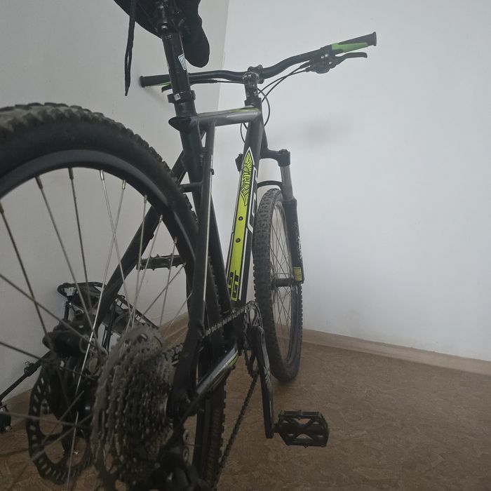 велосипед GT Avalanche 3.0