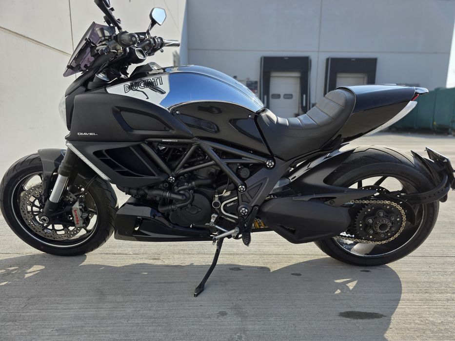 DUCATI DIAVEL 2013 CROMO full accesorizat import italia