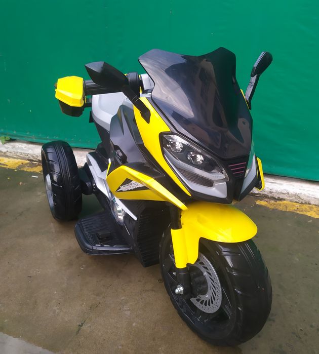 Продается детский  квадрацикл.