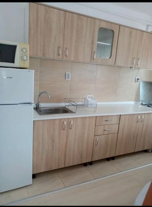 Inchiriez apartament 2 cam floresti