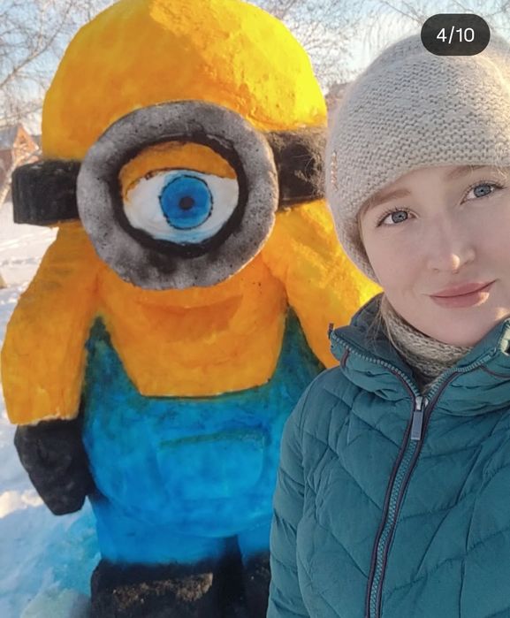 Вырезаю снежные фигуры