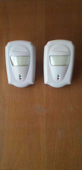 Dispozitiv "Pest Repeller" contra soareci si gandaci