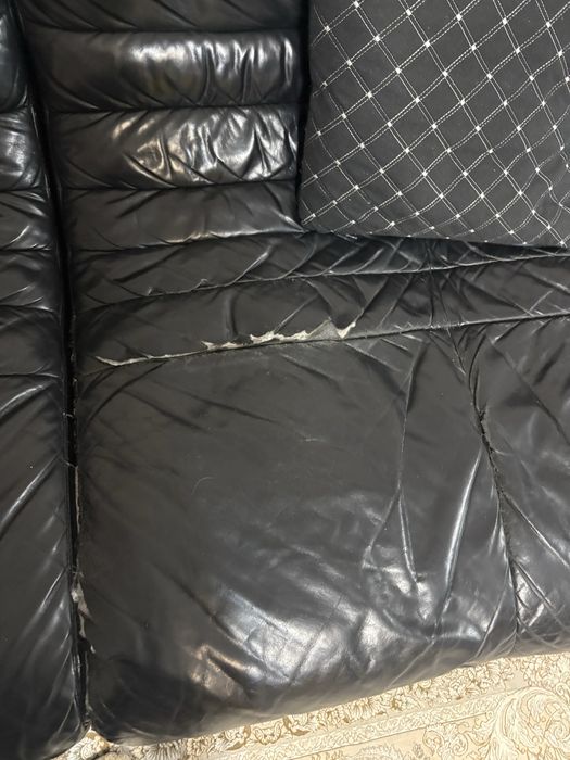 Продам кожанный диван