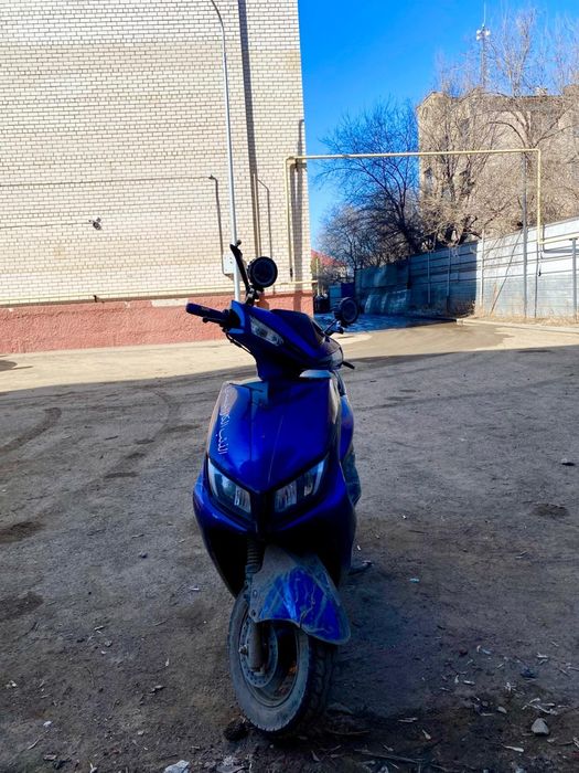 Срочно продам скутер м8