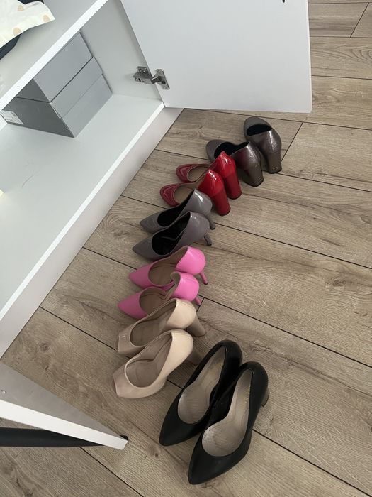 Туфли новые 34-35 размер