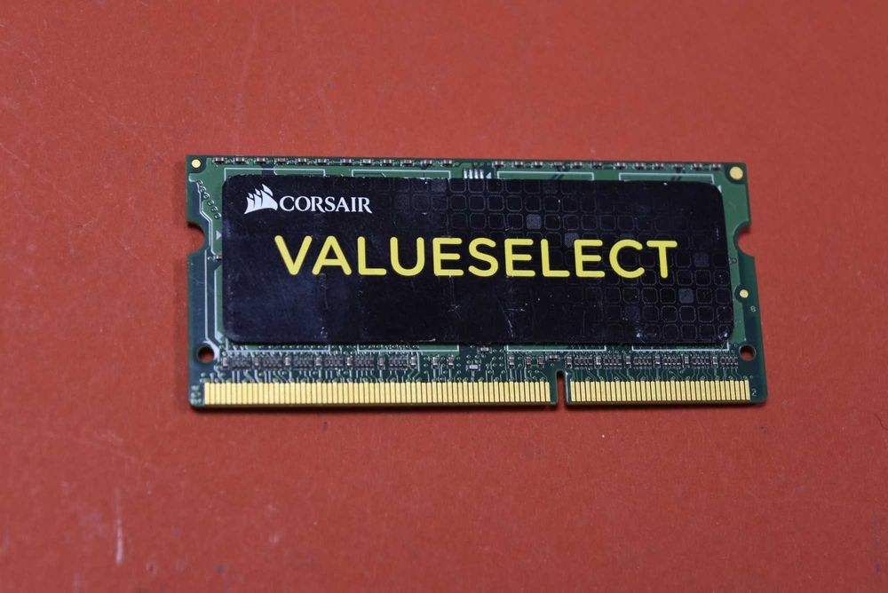 Памет 8GB DDR3L SODIMM 1600 CORSAIR Value Select