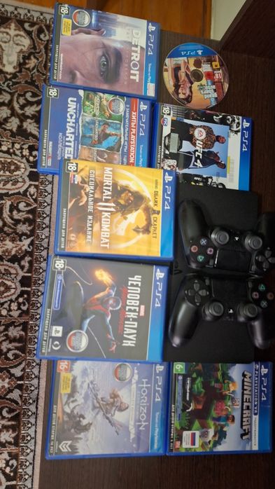 Продаю Ps4 состояние хорошее