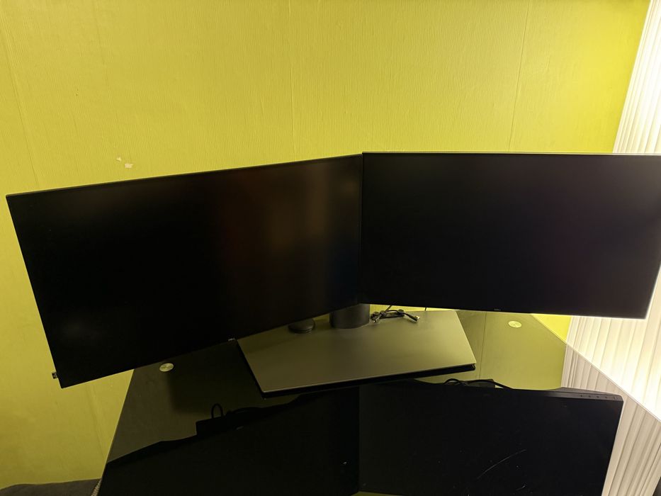 Dell ultrasharp 27 ' 1440p IPS QHD U2717D U2719D  Два монитора