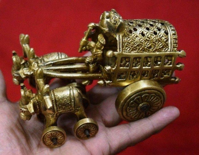 Superbă sculptura din bronz masiv Dore filigranata o lucrare de foarte