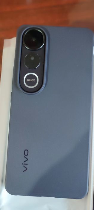 Продам телефон Vivo v50 lite