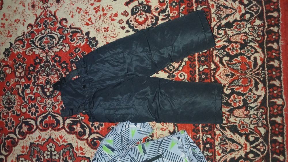 Продам зимний комбенезон на мальчика