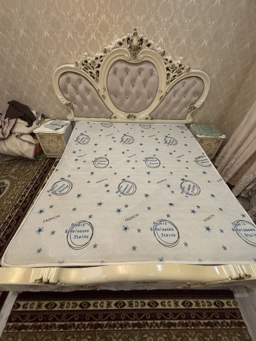Матрас размером 180х200
