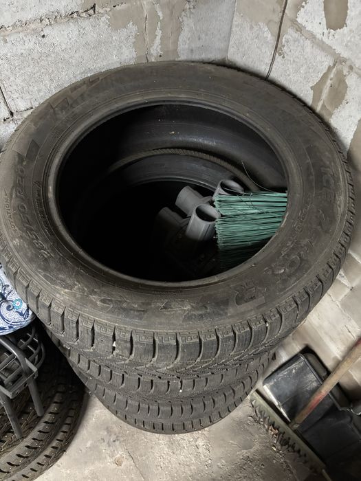 Шины R20 в хорошем состояний