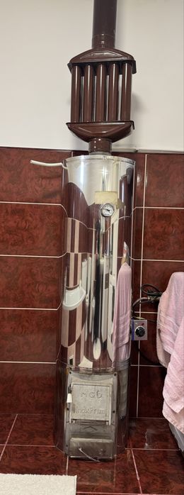 Vând boiler de inox