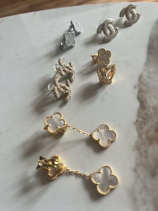 Обеци със златно покритие VC