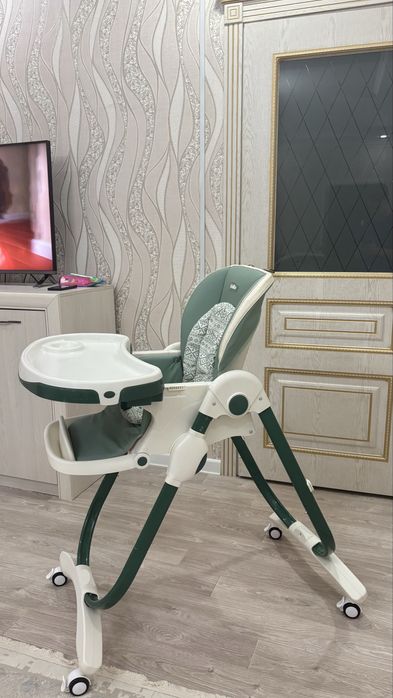 Kidilo.Стульчик для кормления