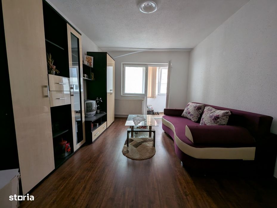 Apartament cu 3 camere Astra — fotografia 1