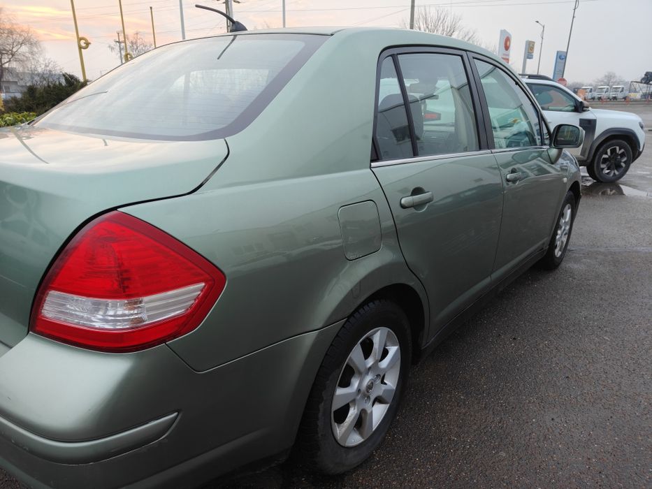 Nissan Tiida 1.6 benzina